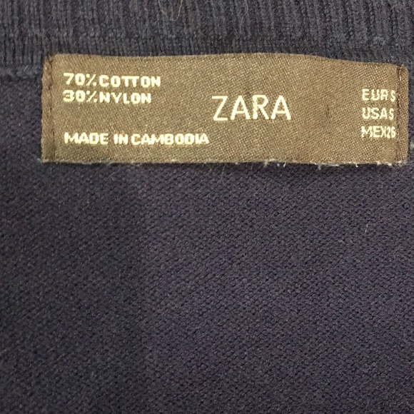 Set of 2 V-neck light sweaters - Picture 4 of 5